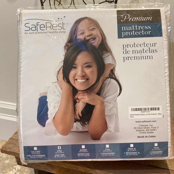 SafeRest Premium Mattress Protector - Picture 8 of 9